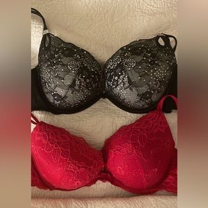 Two Victorias Secret demi bras. 20$ for both OBO